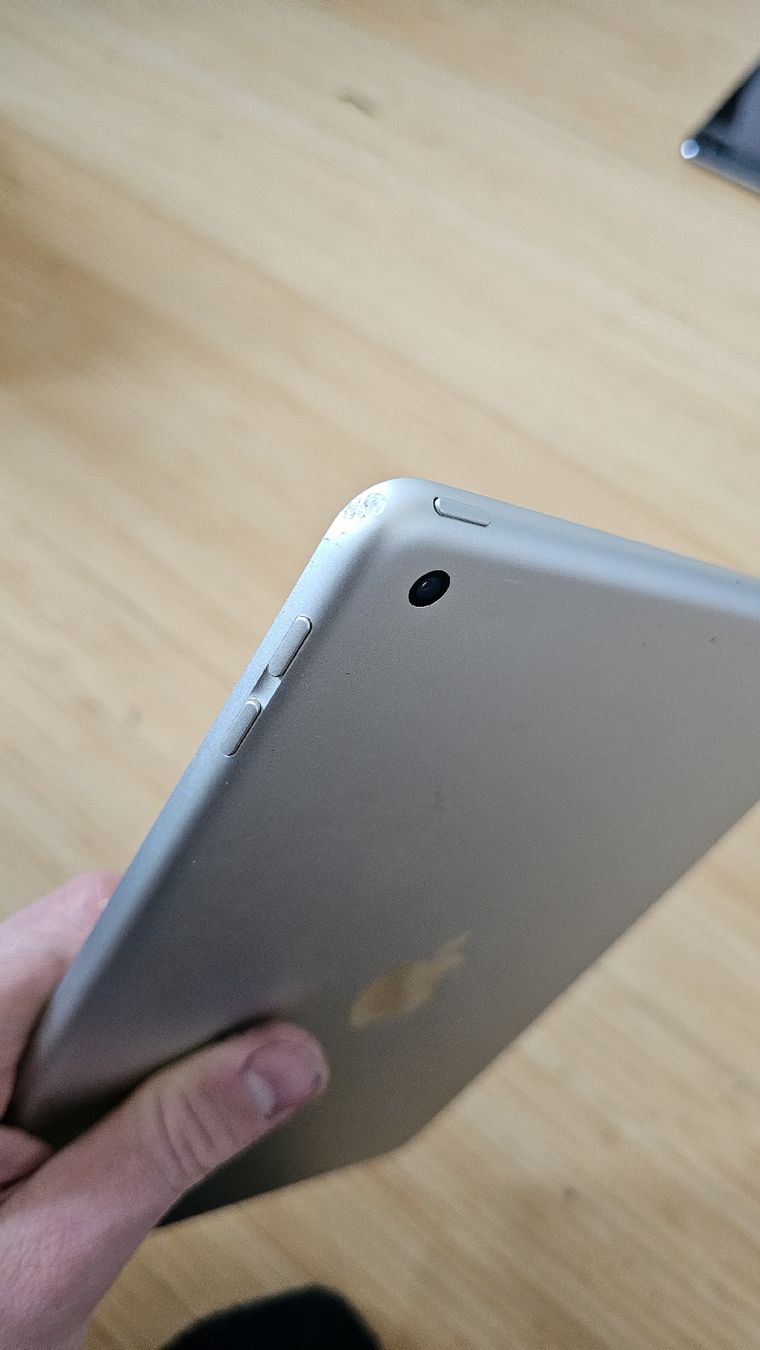 Apple Tablettes PC: iPad 5. Generation, 32 GB  – D'occasion à Ehrikon par noa_vyp5 5