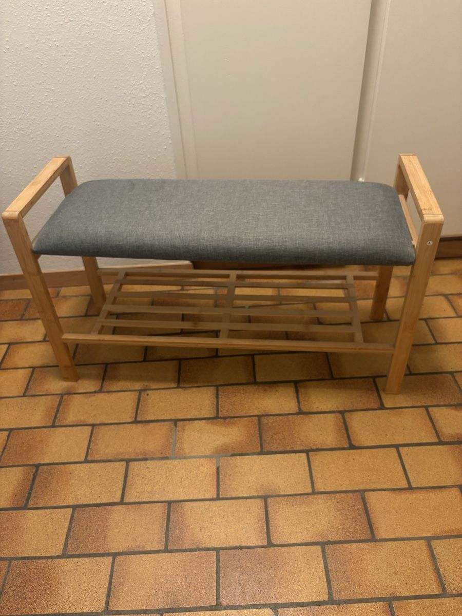 Panchine: schuhgestell – Usato da Zürich venduto da Ptomas15 1