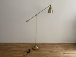 Westwing Stehlampe in Messingoptik