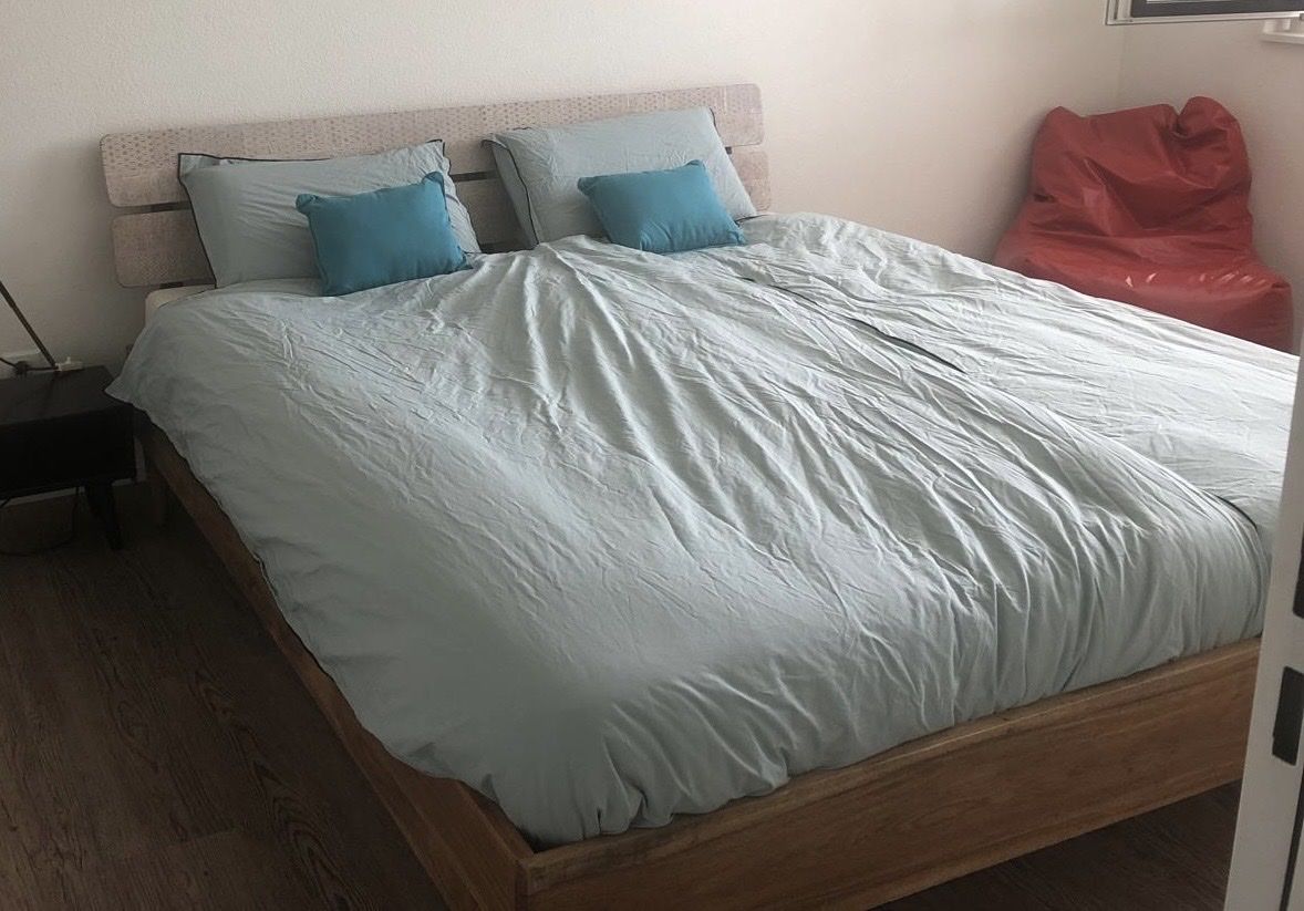 Letti: Massivholzbett 180 x 200 cm – Usato da Hüttikon venduto da abarb