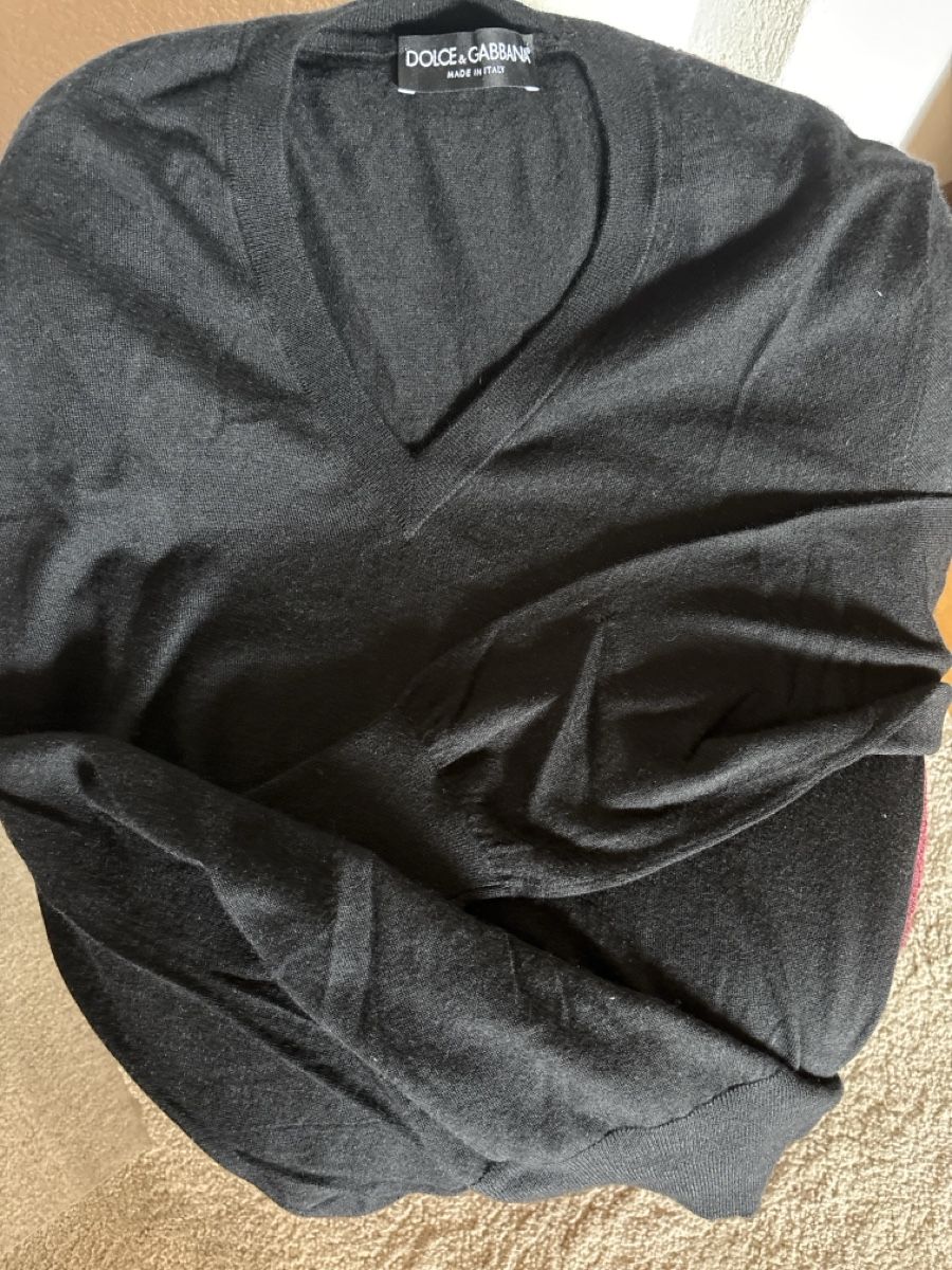 Dolce & Gabbana Pulls & Sweat-shirts: Pull Dolce & Gabbana Col V Noir T2 – D'occasion à Crans Montana par vic_y8y7 2