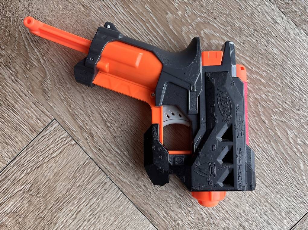 Jouets: NERF MEGA B-GSHOCK – D'occasion à Buchrain par lev_c98m 1