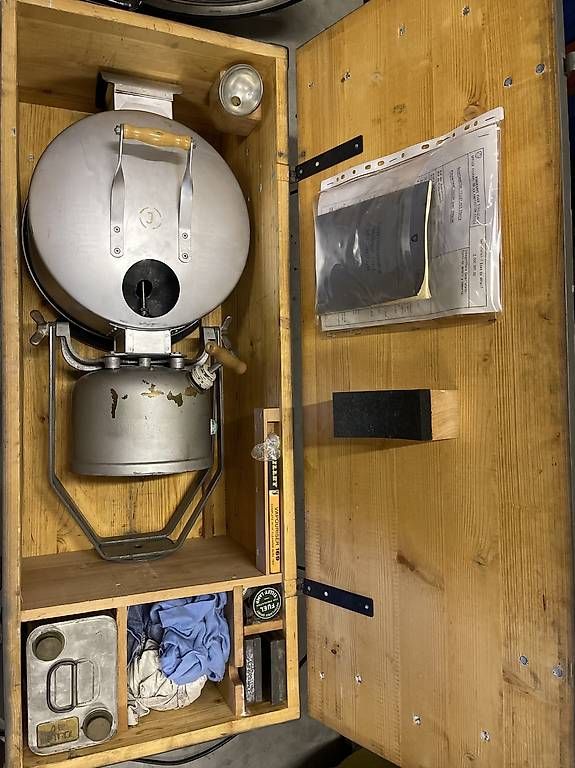 Phares: Tilley Scheinwerfer Schweizer Armee / Flutlicht /Antik  – D'occasion à Kappelen par Gere28 1