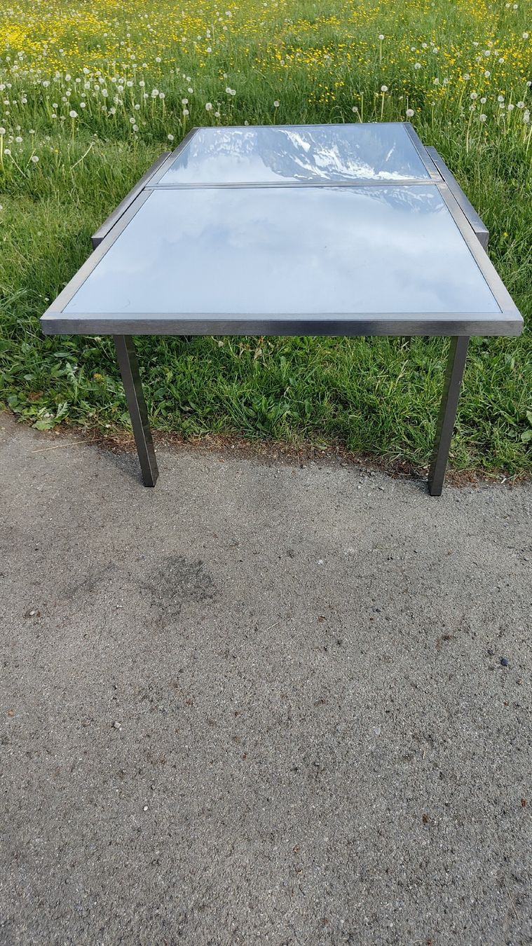 Tavoli: Wohnzimmer Tisch – Usato da Aeschiried venduto da Beo02 3