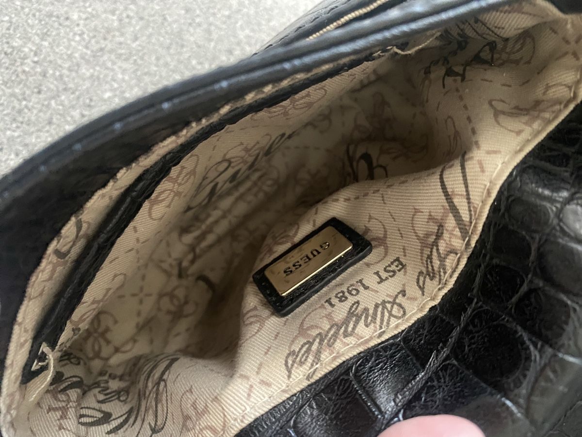 Guess Taschen für Damen: Schwarze GUESS Handtasche – Neu (gemäss Beschreibung) aus Obermumpf von saramya 2