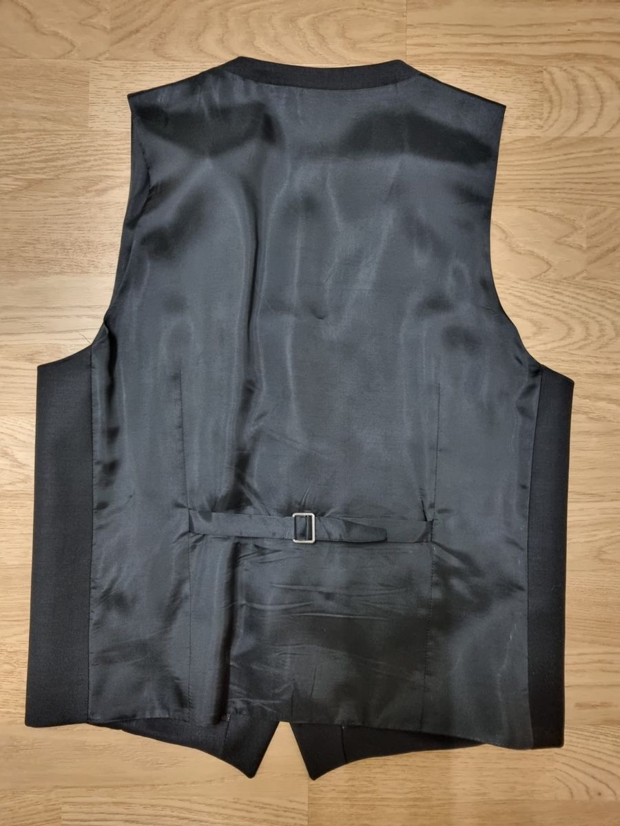 Gilets & Westen: Elegante Herrenweste, Schwarz, Grösse 48 – Neu (gemäss Beschreibung) aus Kollbrunn von Frma18 1