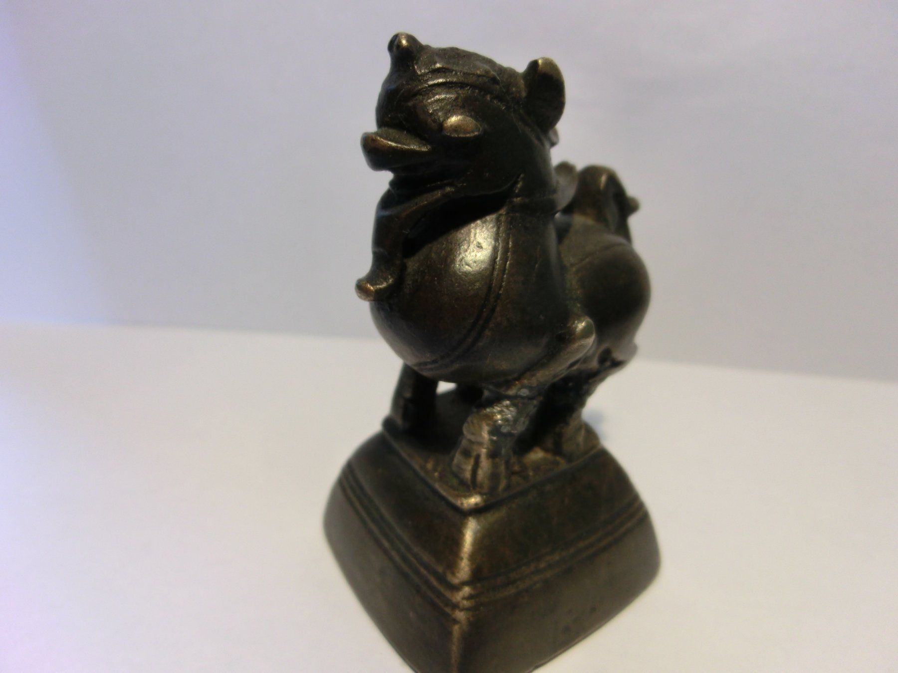 Sculture & Statue: ANTIKES OPIUM - GEWICHT – Usato da Basel venduto da wyba44 9