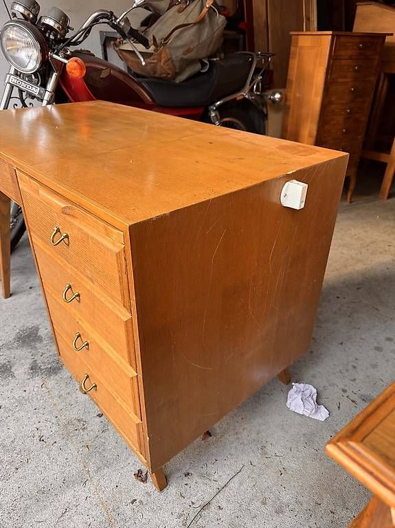 Scrivanie: Schreibtisch 50er Jahre – Usato da Bottmingen venduto da Murtzli 2