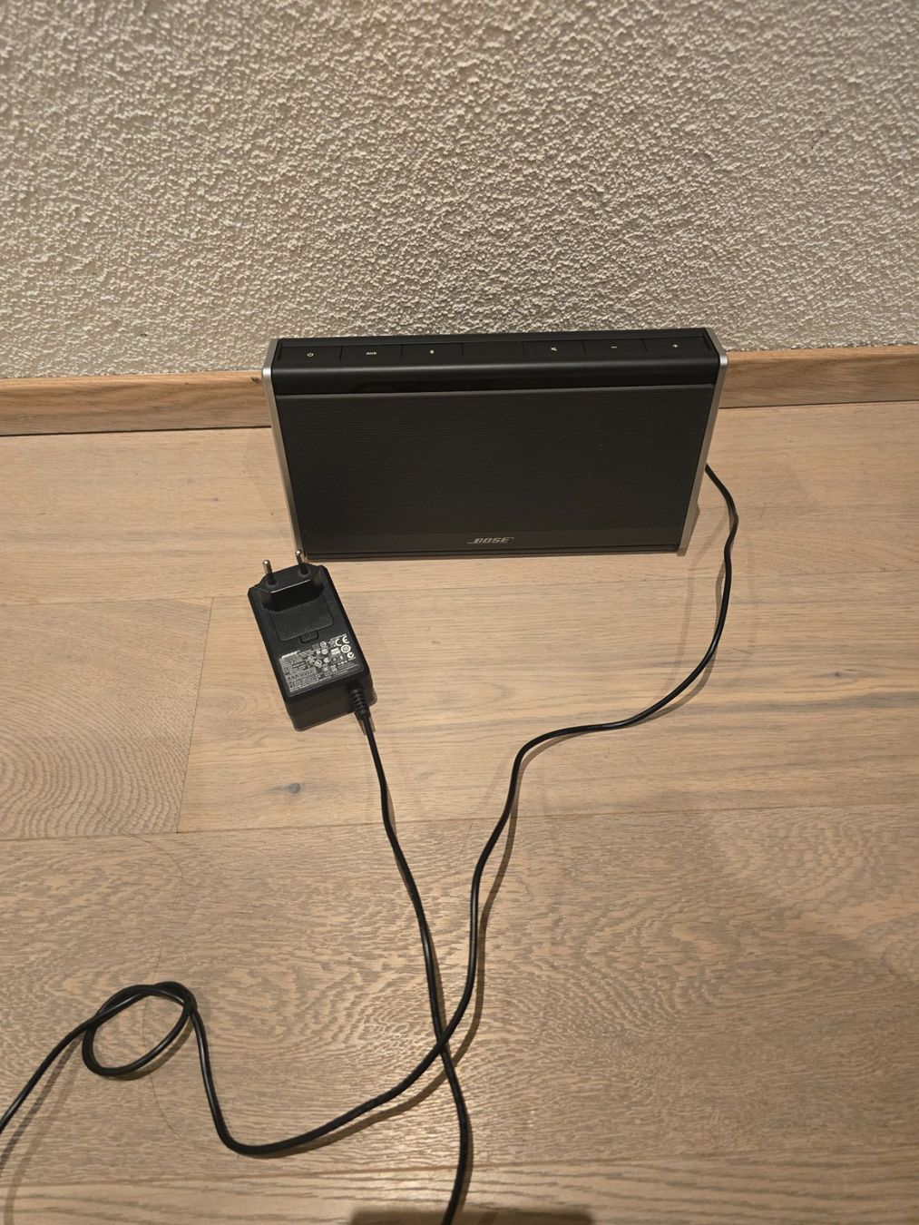 Bose Casse acustiche: Bose Soundlink Bluetooth Lautsprecher inkl. Ladegerät – Usato da Steinhausen venduto da Housebabe 2