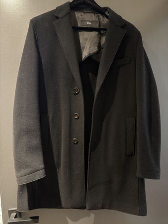 Schwarzer BOSS Wollmantel, Grösse 50