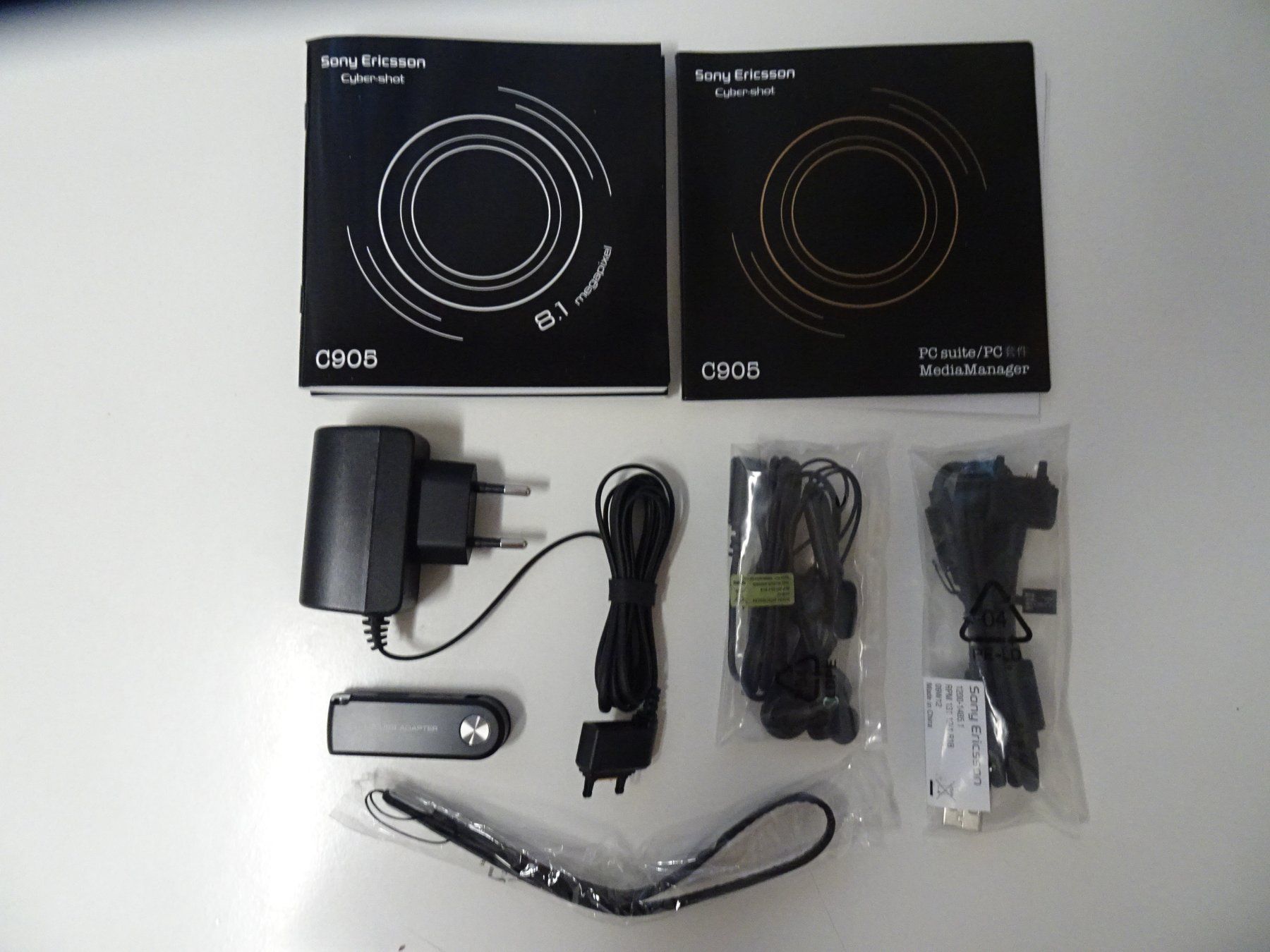 Ericsson Telefoni cellulari / Smartphones: Zubehör Sony Ericsson Cyber-shot C905 – Nuovo (secondo la descrizione) da Winkel venduto da rsuzh