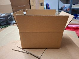 NEU – Verpackungsmaterial / Versandkartons