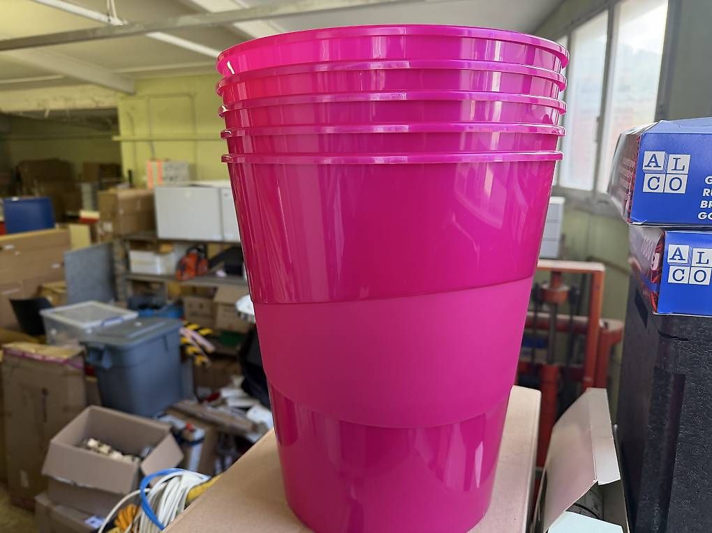 Cestini per rifiuti: 5 Stk. neue Leitz Abfalleimer in pink – Nuovo e nell'imballaggio originale da Necker venduto da liq24