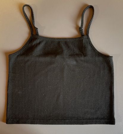 Schwarzes Crop Top mit Spaghettiträgern