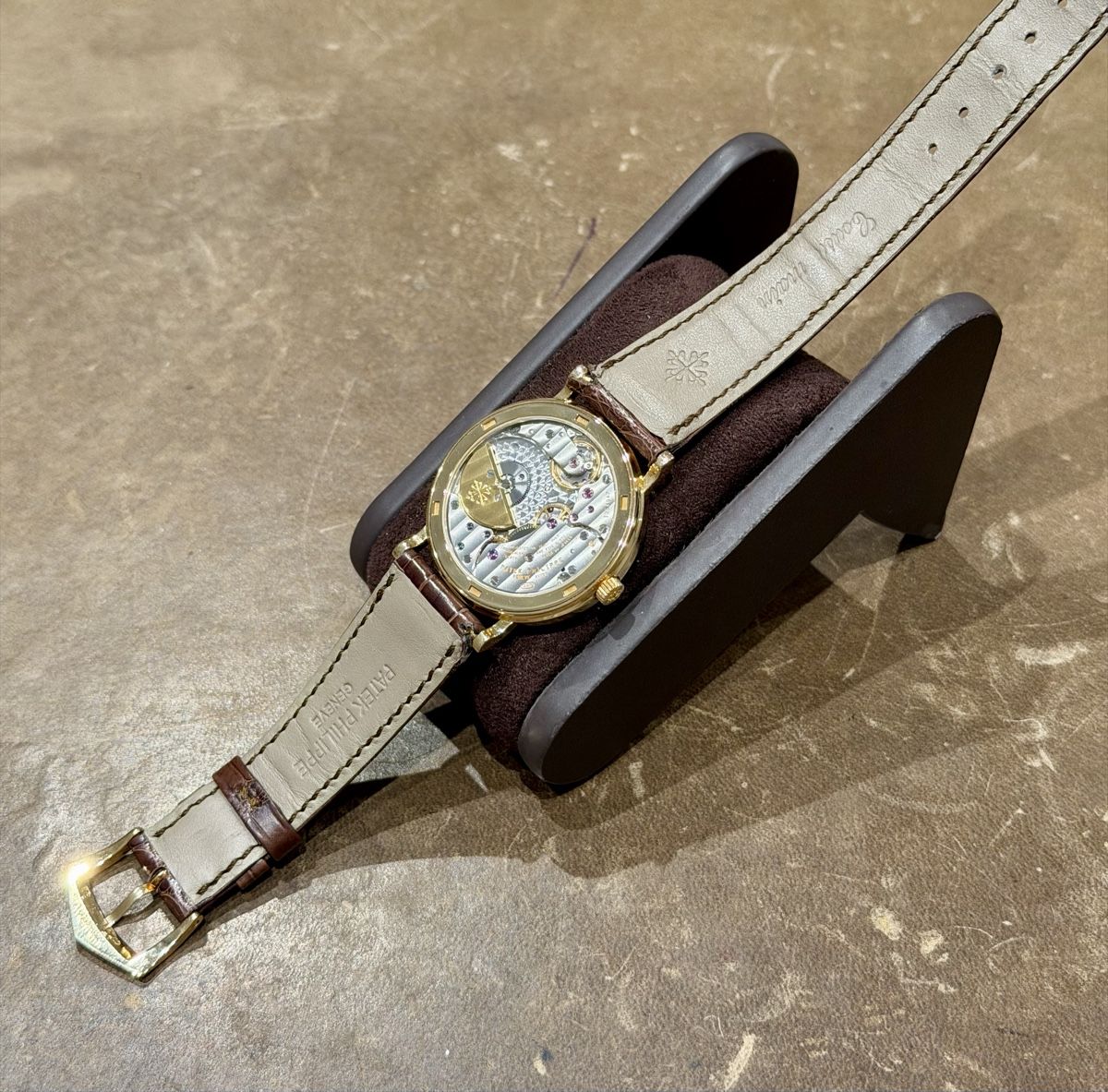 Patek Philippe Uhren: Patek Philippe Calatrava 18K Automatic Microrotor – Gebraucht aus Zürich von WATCHROOM 6