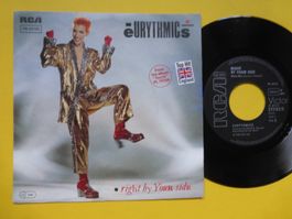 Eurythmics – Right By Your Side