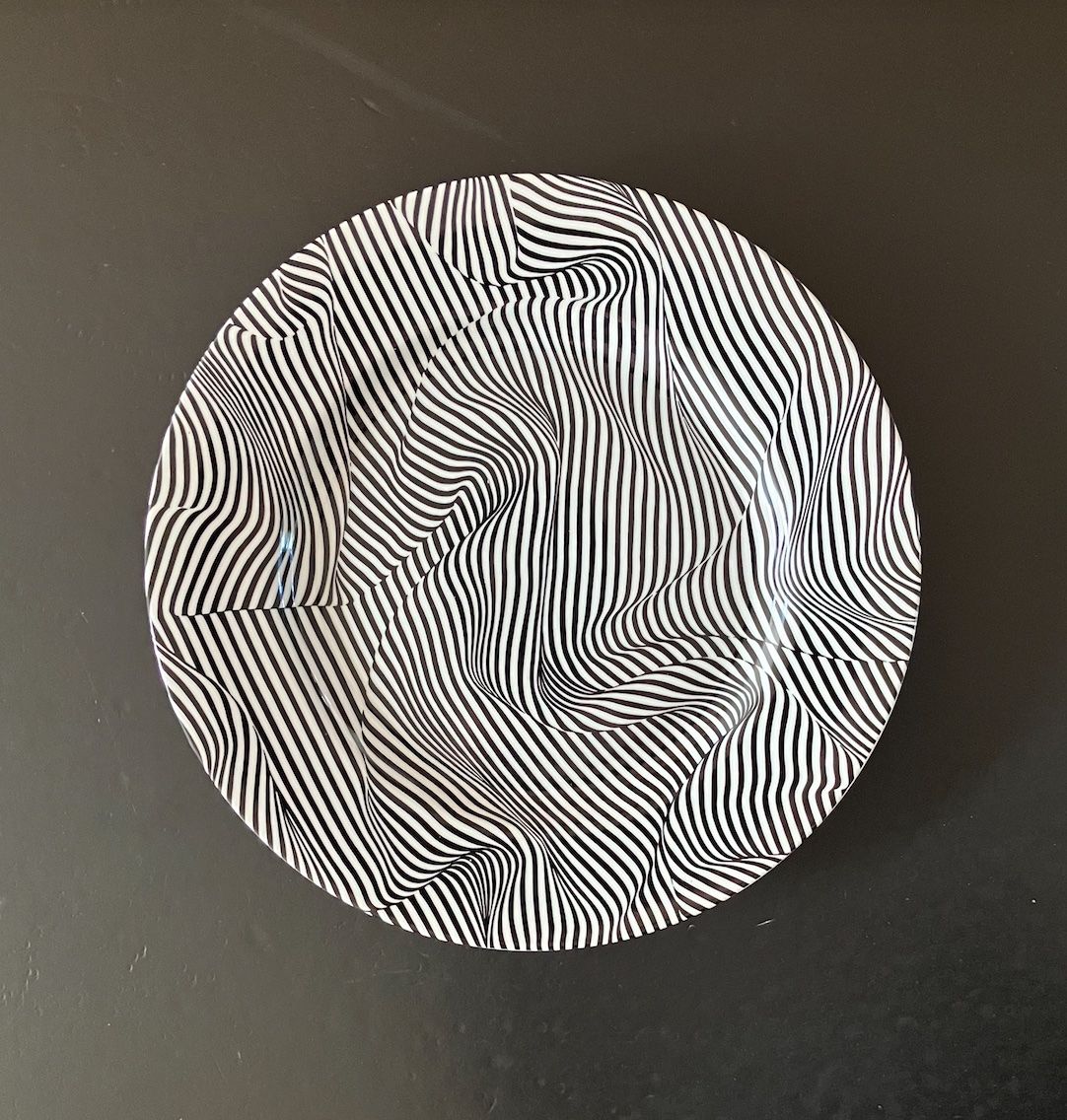 Dipinti: plate . black stripes . robert & trix haussmann – Usato da basel venduto da cosmos.basel 1