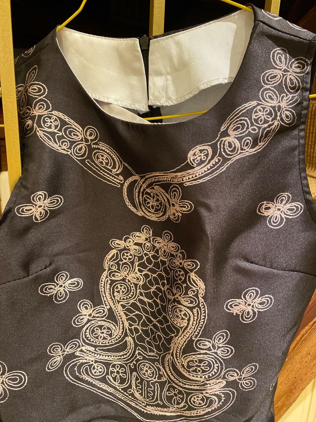 Vestiti: Ballon-Abendkleid – Usato da Buchberg venduto da Delmonte