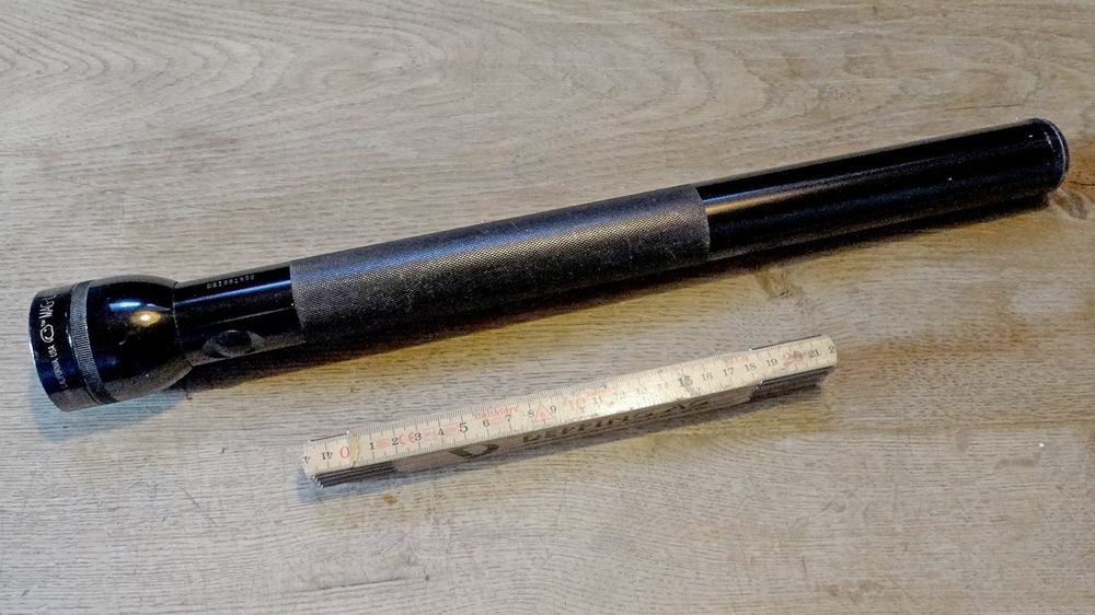 Lampe Torche Vintage VARTA N 665 – Bleu, Fonctionne Avec Pile 4,5V 3R12 – Style Rétro