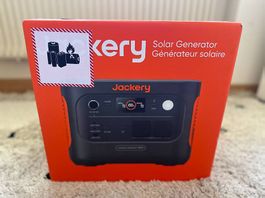 Jackery Solar Generator 1000 v2