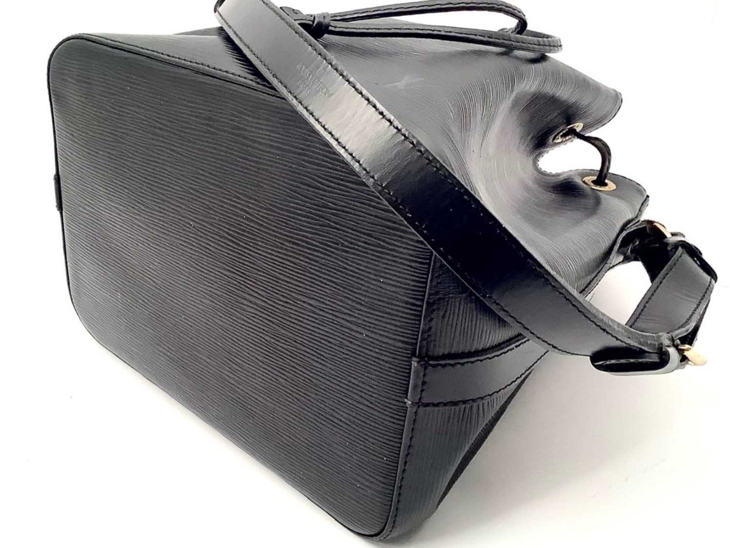 Louis Vuitton Taschen für Damen: Louis Vuitton Noe Petit Epi Schwarz Top – Neu (gemäss Beschreibung) aus Küsnacht ZH von Vuit-on 3