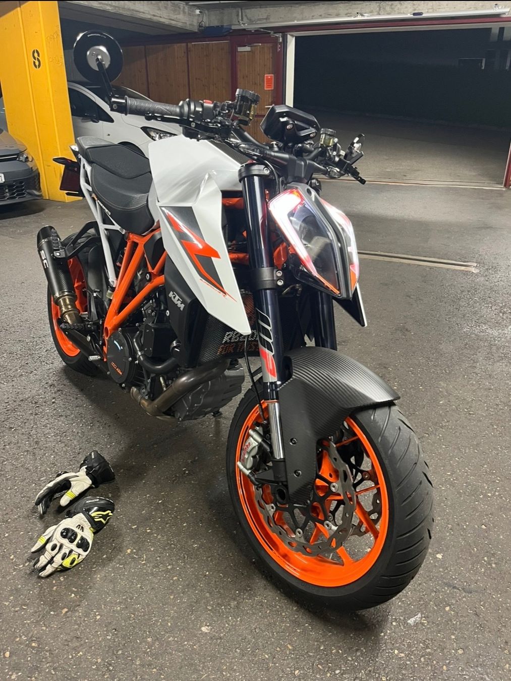 KTM Strasse: KTM 1290 Superduke – Gebraucht aus Muhen von gsxr600rizla