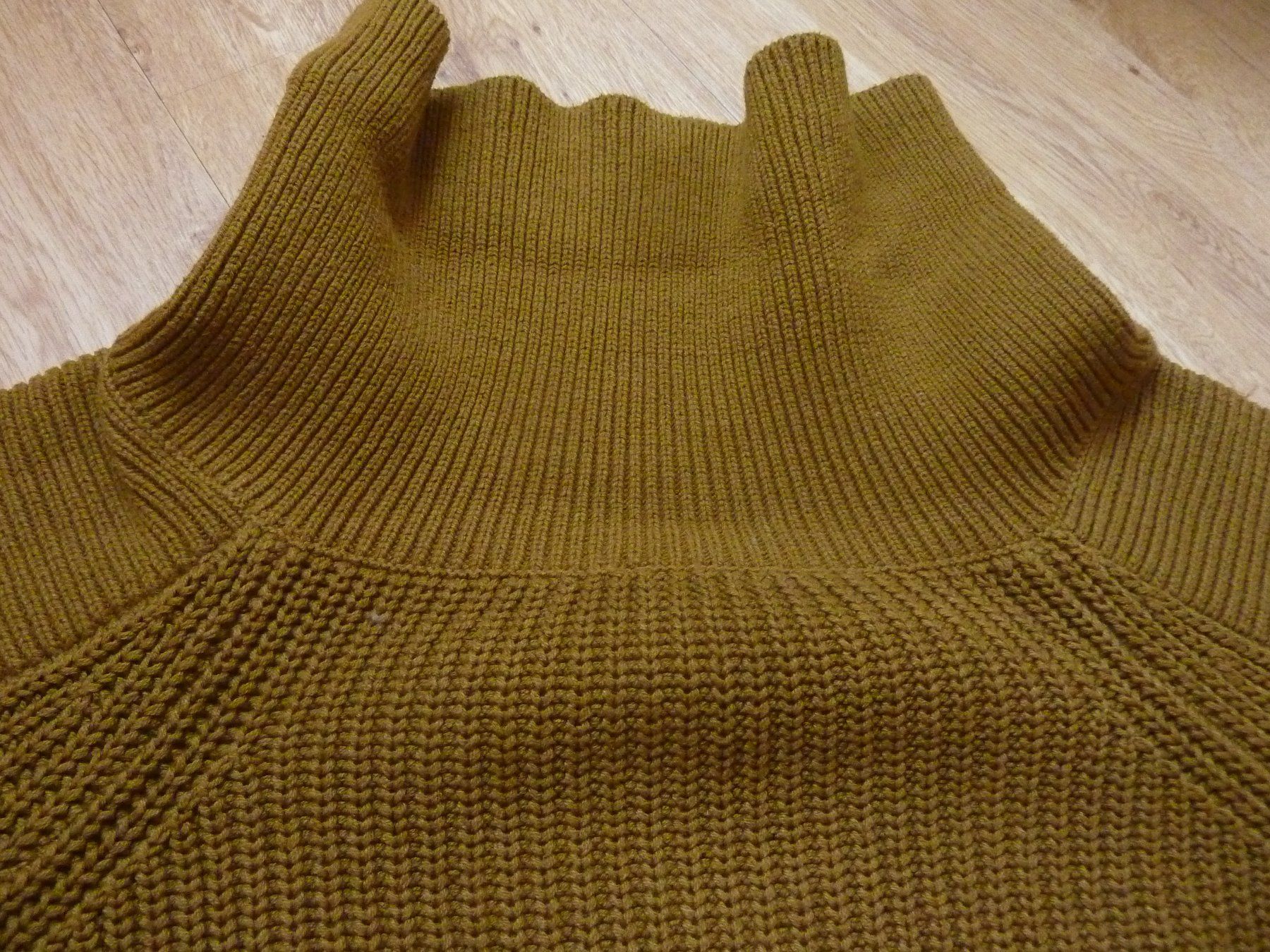 H&M Maglioni & Felpe: Pullover H&M neu XS 34/36 – Nuovo (secondo la descrizione) da Waldstatt venduto da Kananaskis1 4