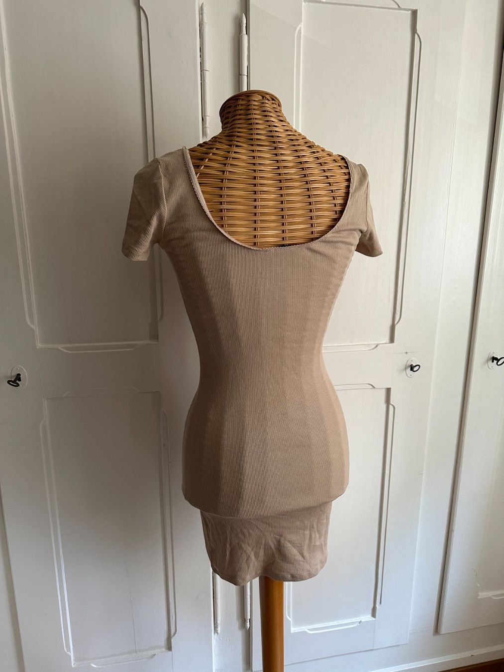 Tally Weijl Vestiti: Kleidchen beige gerippt XS – Usato da Zürich venduto da Diazaio 2