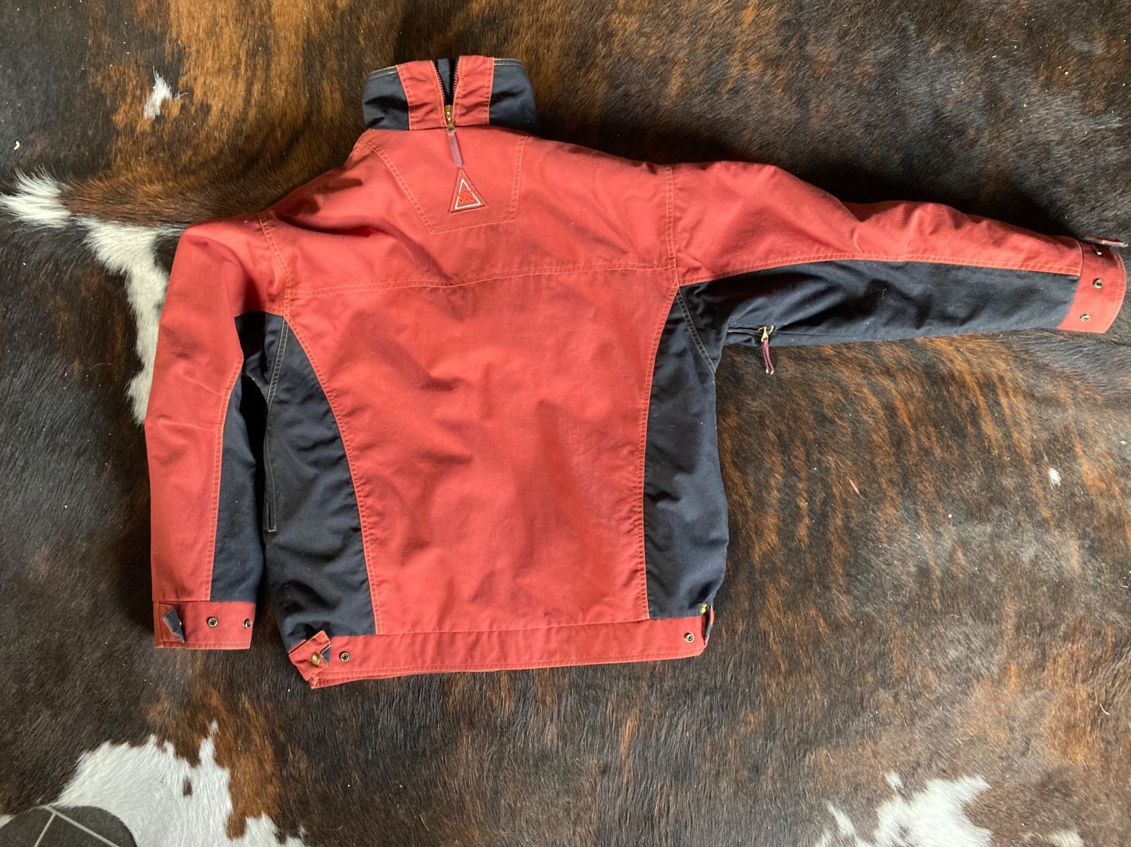 Vestes: SOS vintage ski jacket – D'occasion à Veyrier par man_l7nj 7