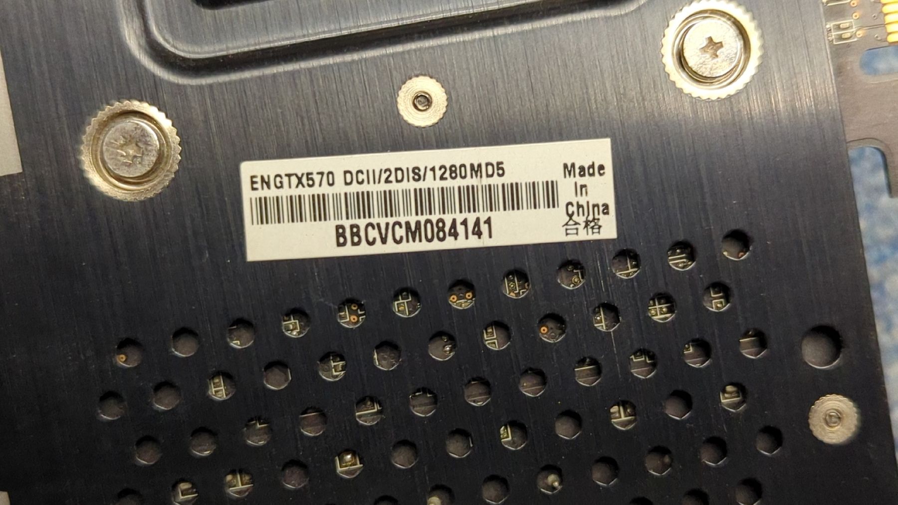 Asus Grafikkarten: ASUS GeForce GTX 570 Grafikkarte – Gebraucht aus Breitenbach von  4