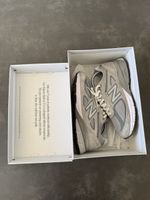 New Balance U990GR4