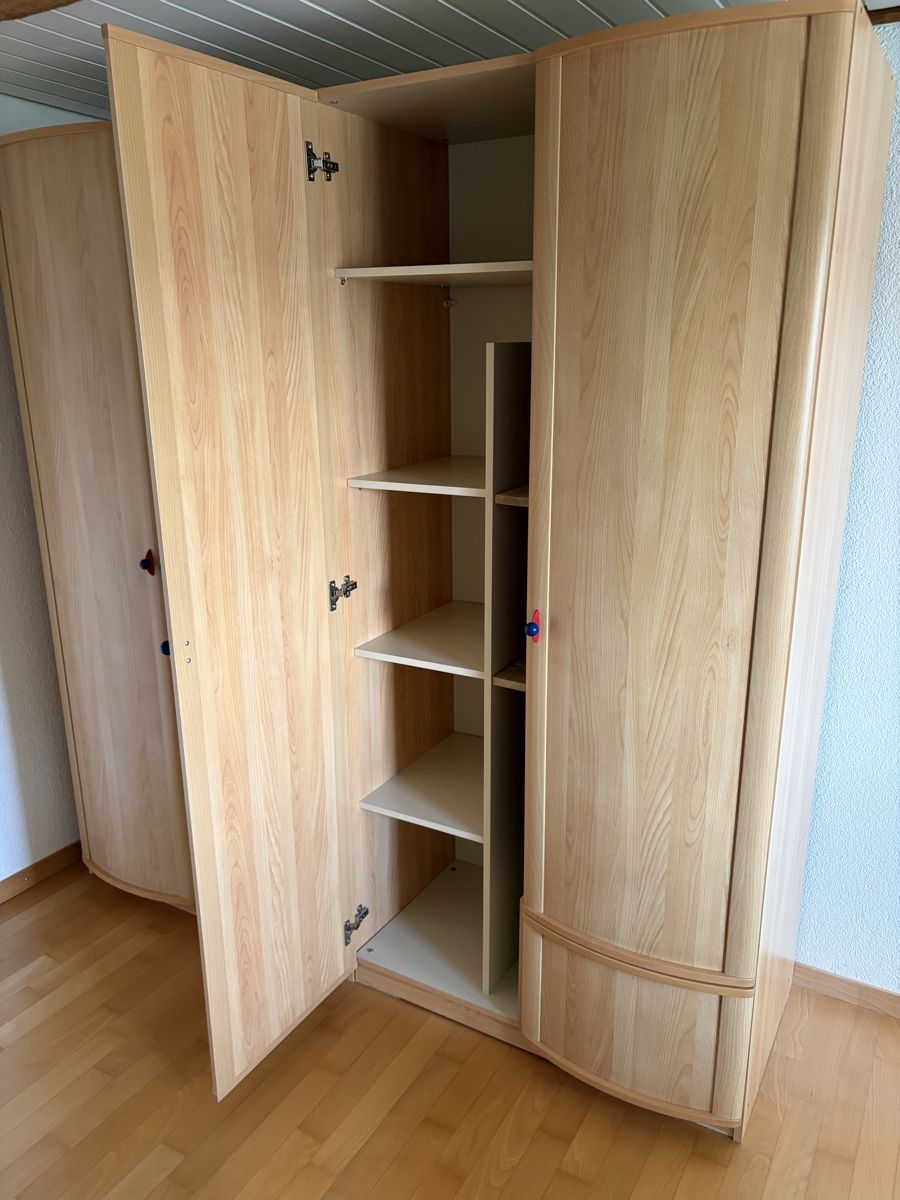 Armadi: 2 x Kleiderschrank, Buche hell, Top Zustan – Usato da Erlenbach ZH venduto da Ritschly