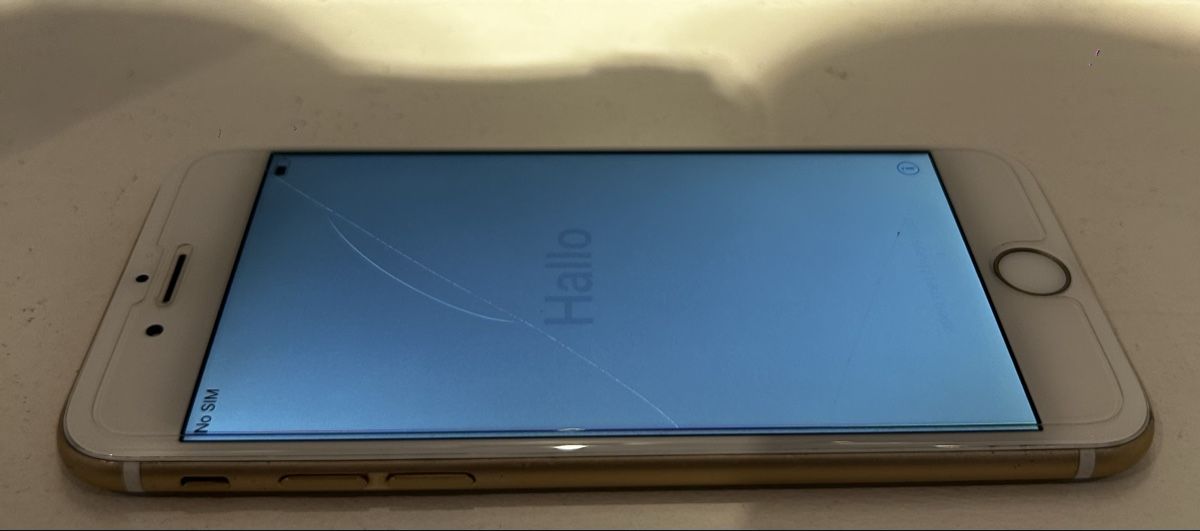 Apple Portables: Apple iPhone 6 – D'occasion à Ebmatingen par Christopher123 1