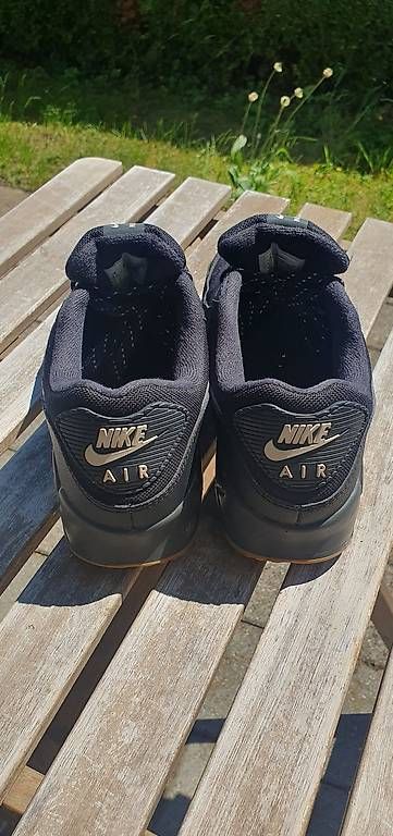 Nike Scarpe da uomo: Nike Air Max 90 schwarz, Grösse 42 – Usato da Udligenswil venduto da sha_8tx2 1