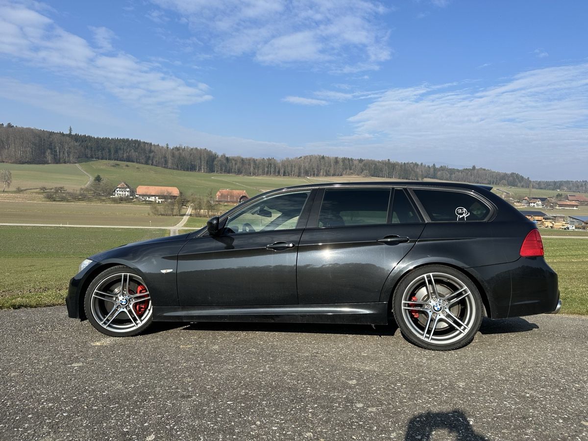BMW Autos: BMW 335i e91 – D'occasion à Ichertswil par kae_qw87 1