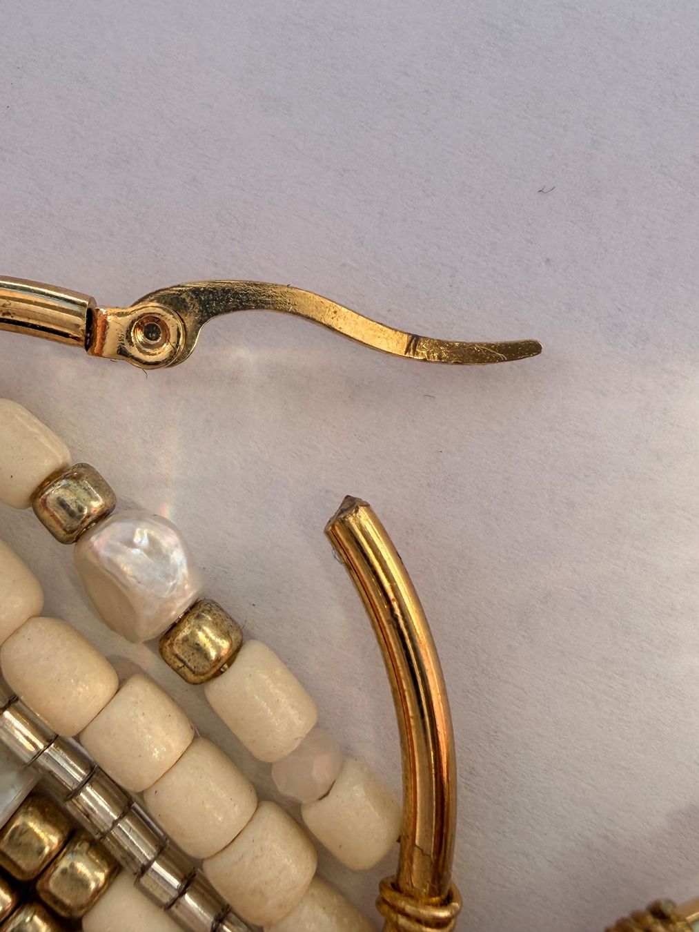 Orecchini pendenti & Orecchini a lobo: Bedazzled Creolen mit echten Perlen NEU – Difettoso da Brütten venduto da Rod816 6