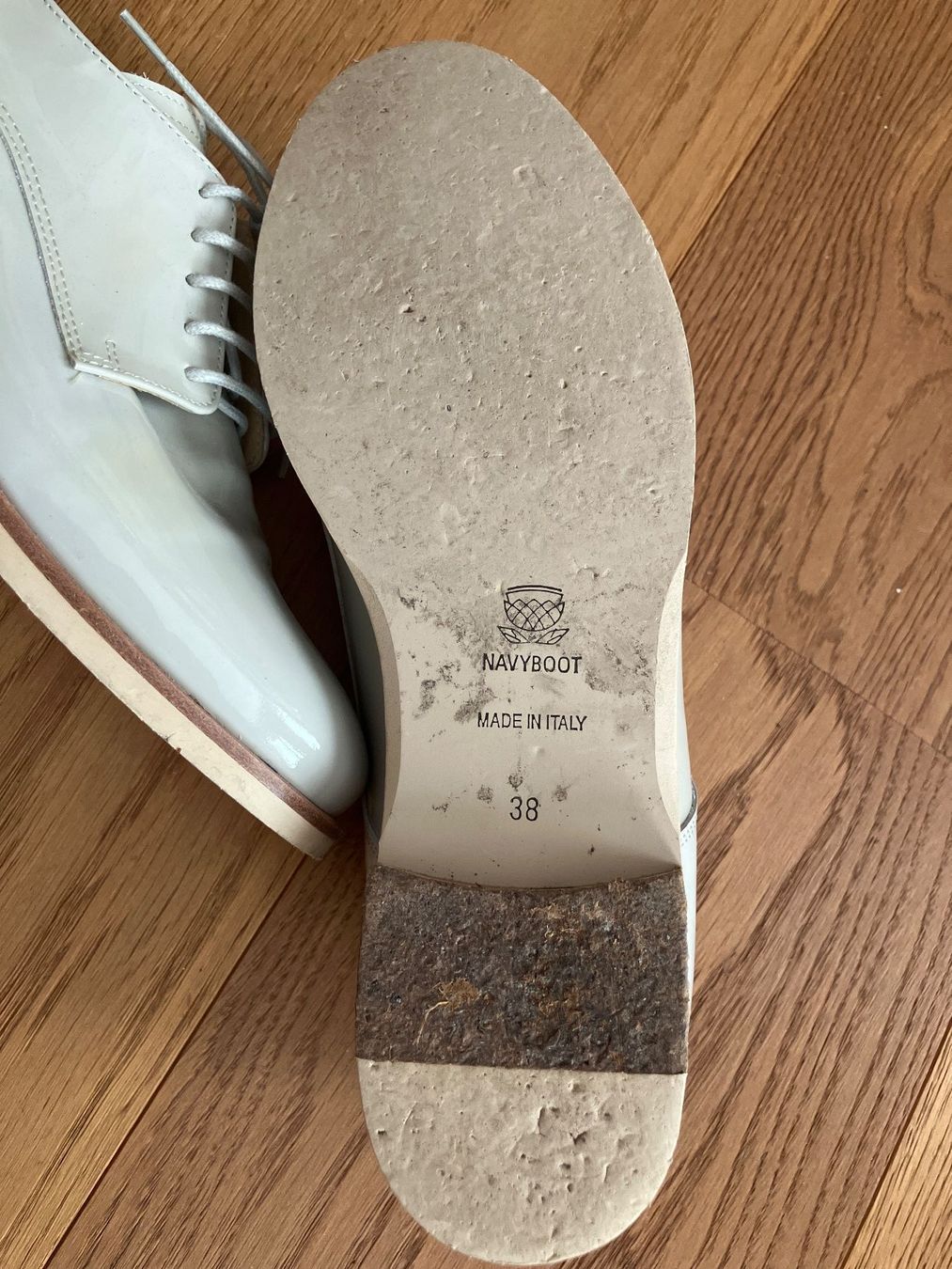 Navyboot Damenschuhe: Schnürschuhe Lackleder hellgrau Grösse 38 – Neu (gemäss Beschreibung) aus Unterägeri von Bettsofa123 3
