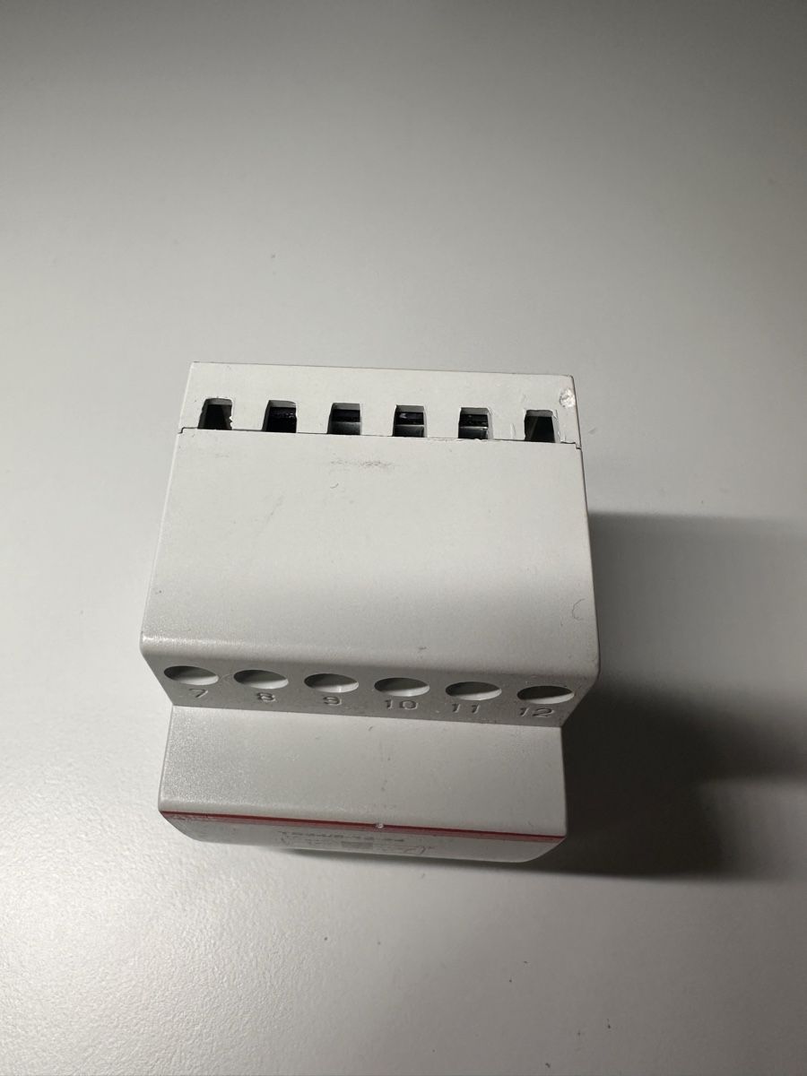 ABB Elektronikbauteile: ABB Sicherheitstransformator TS24/8-12-24 – Gebraucht aus steffisburg von releve 1