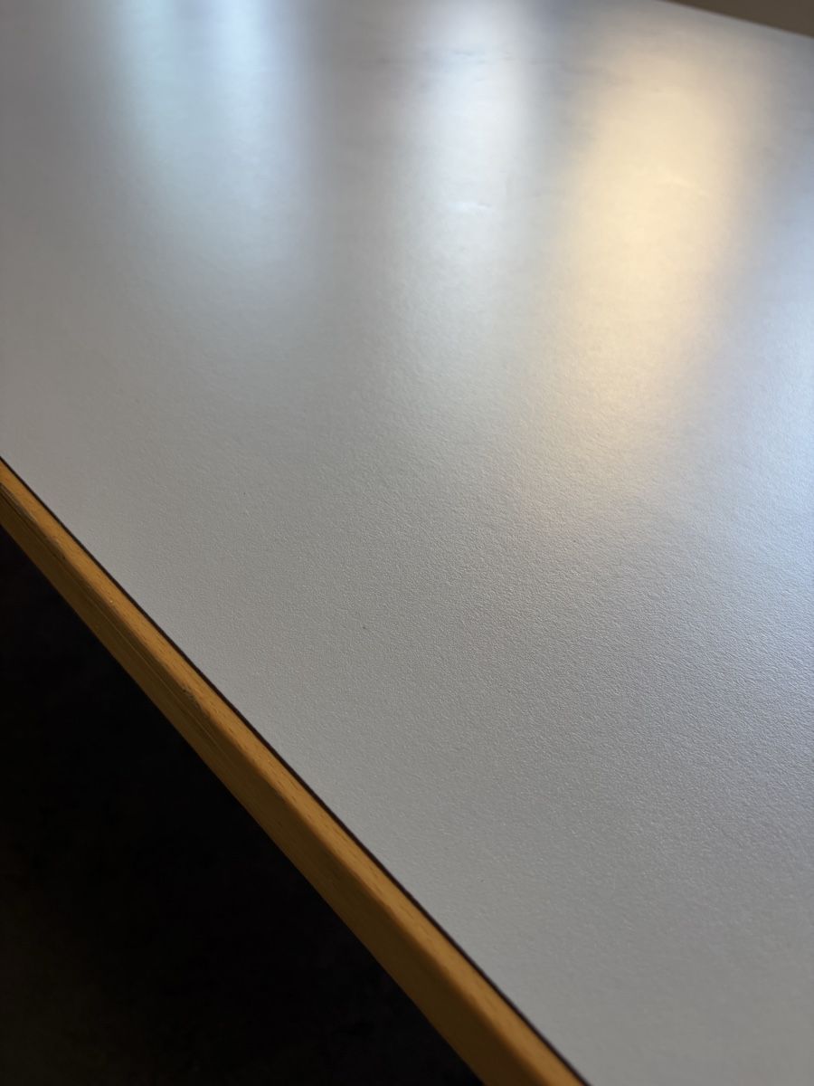 Schreibtische: Tisch – Gebraucht aus Zürich von dag14 2