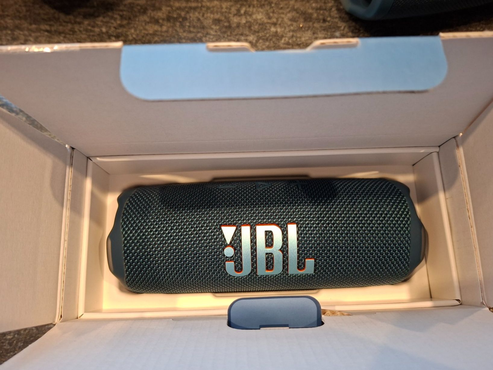 JBL Haut-parleurs: JBL Flip 7 Bluetooth-Lautsprecher – Neuf (Voir description) à Gempen par Sierra008 1