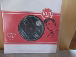 ELVIS PRESLEY - IT'S NOW OR NEVER (O SOLE MIO)