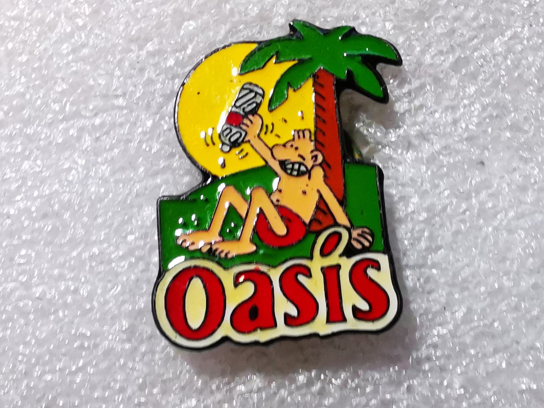 Placchette & Badge: Ansteckpin 49: Oasis – Usato da Oppligen venduto da Pin-Fall-Shop