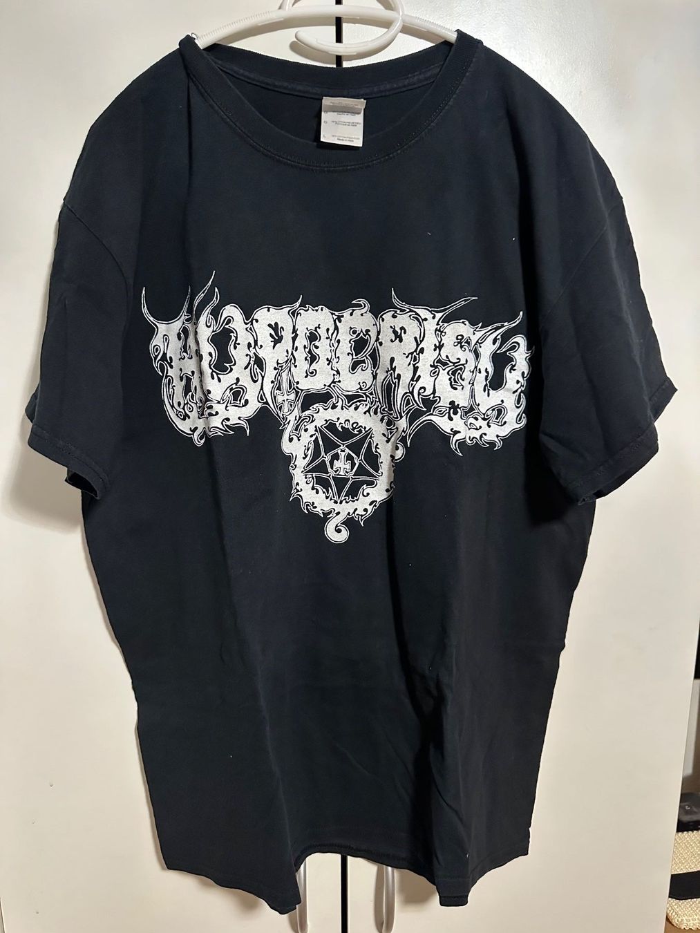 T-shirt: Hypocrisy Bandshirt (L) – Usato da Schaan venduto da Hermine2018
