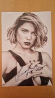 Lea Seydoux, Original Autogramm auf Grossfoto in s/w