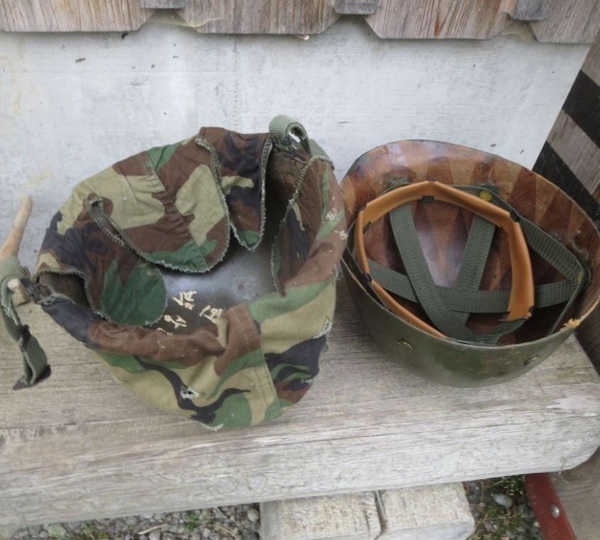 Armes blanches: Casque Militaire HELM, ORIGINALE – D'occasion à Lausanne par asdyx 4