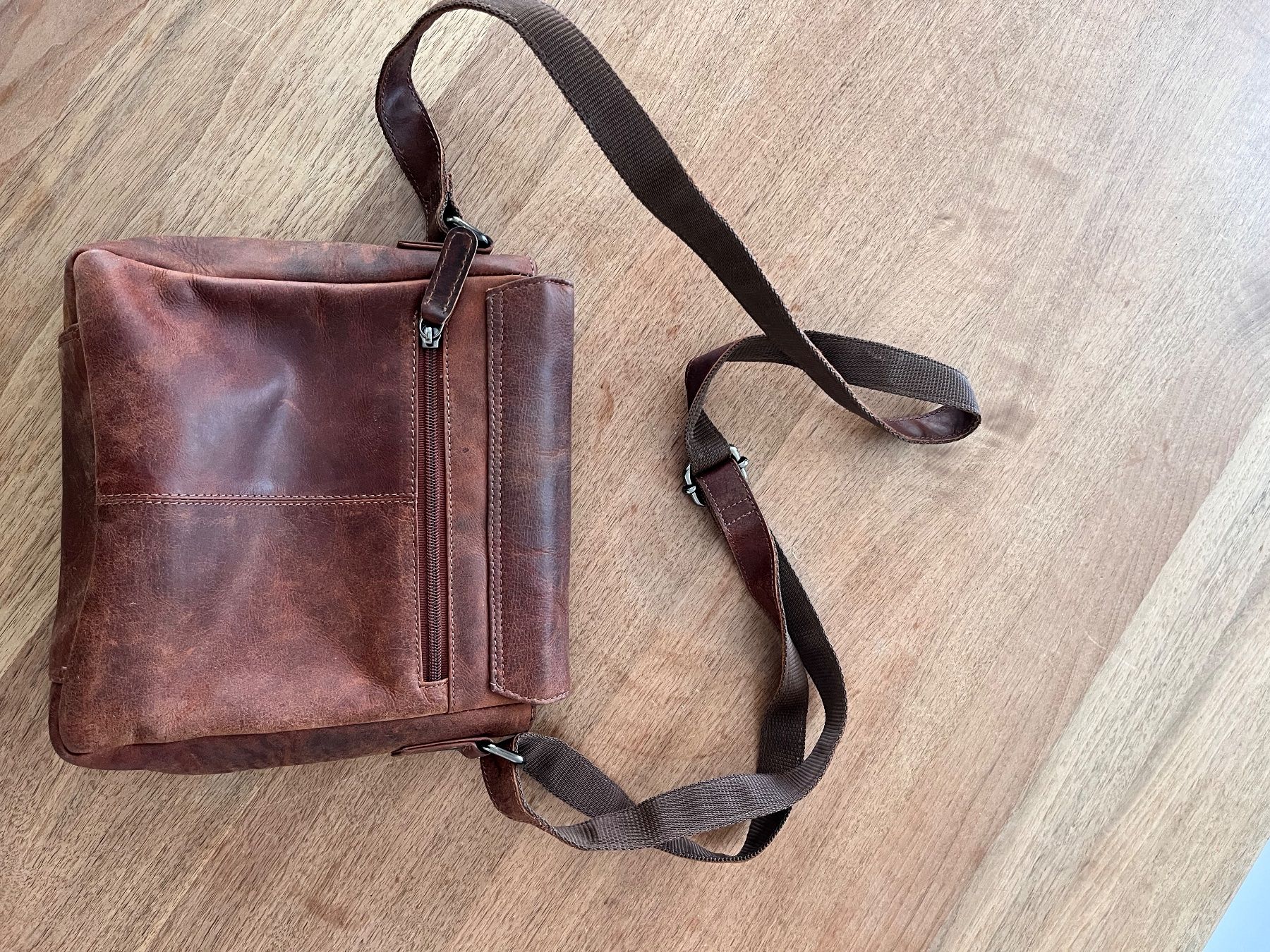 Taschen: Leder Umhängetasche Herren – Neu (gemäss Beschreibung) aus Willisau von mic_d7pd 1