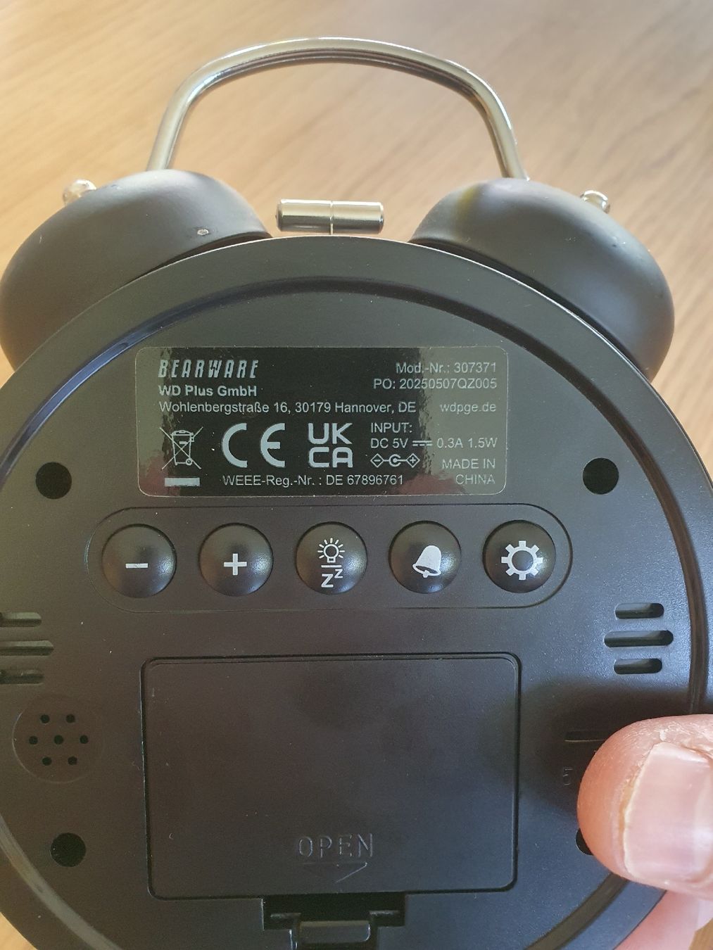 Réveils: Nostalgie Wecker Rund Schwarz Metall Digital – D'occasion à St. Gallen par Giutip 1
