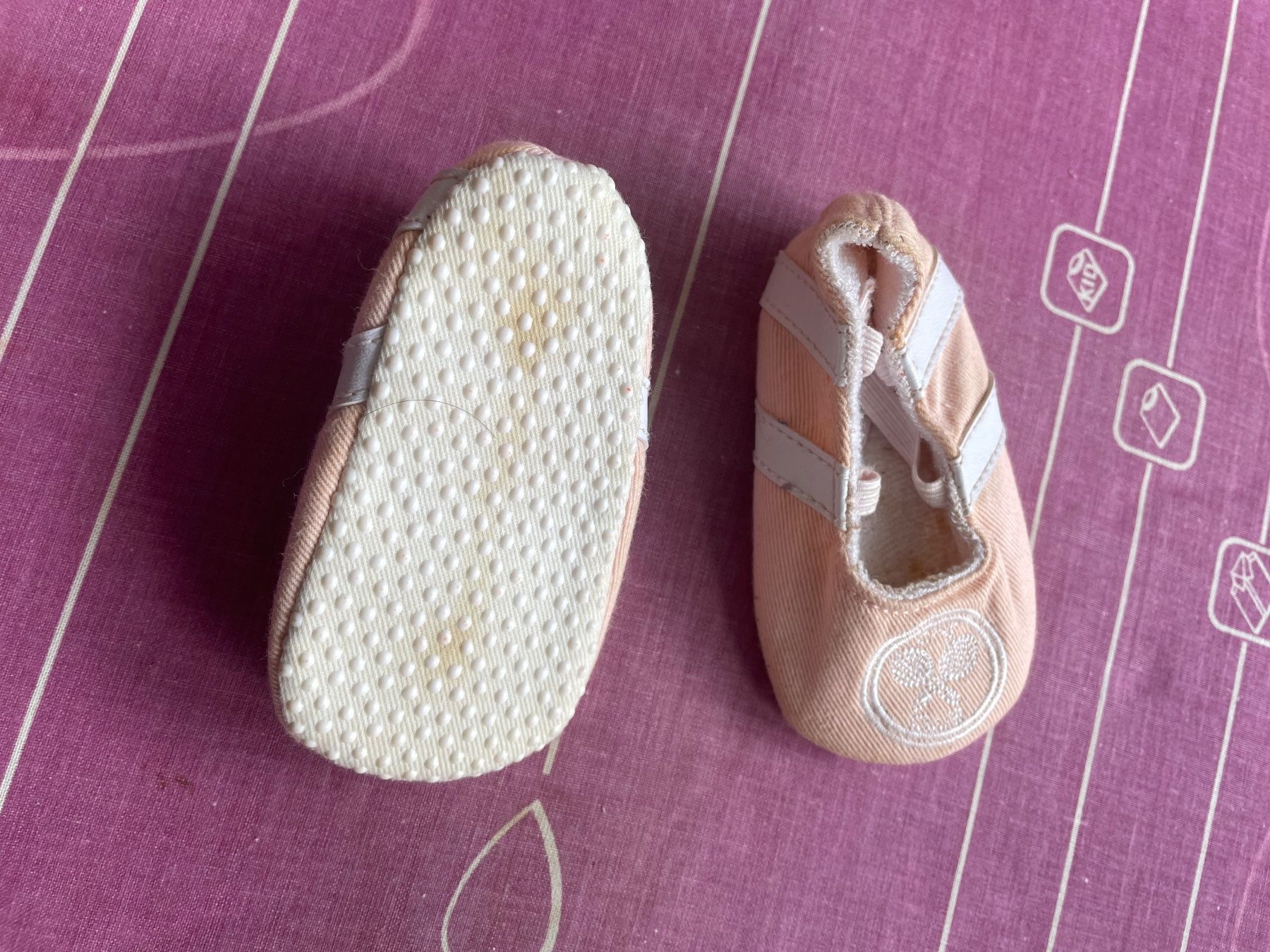 Chaussures garçon: Chaussures bébé lot1 – D'occasion à Les Geneveys-sur-Coffrane par pipocas2009 8