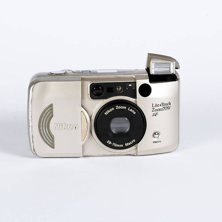 Nikon Kamera: Nikon Lite Touch Zoom 70W + 28-70mm GETESTED – Gebraucht aus Zürich von BassLime