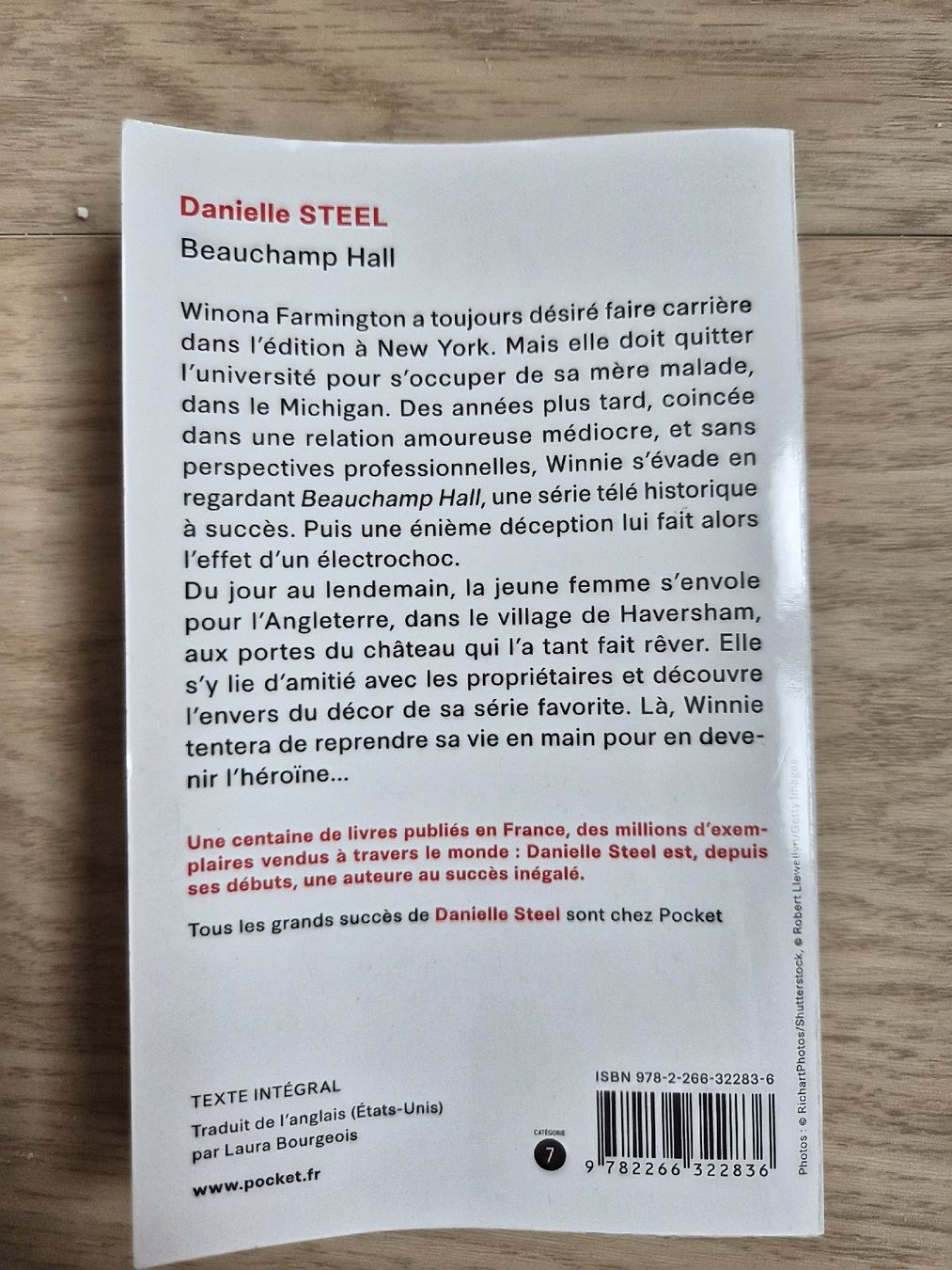 Libri: Danielle Steel - Beauchamp Hall, poche – Usato da La Joux FR venduto da car_ck96 1